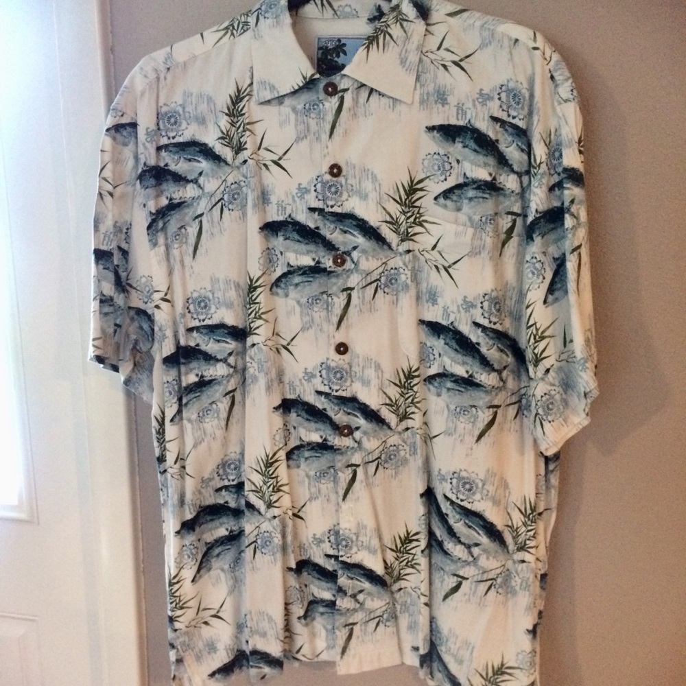 2/$25 Men’s AFTCO shirt